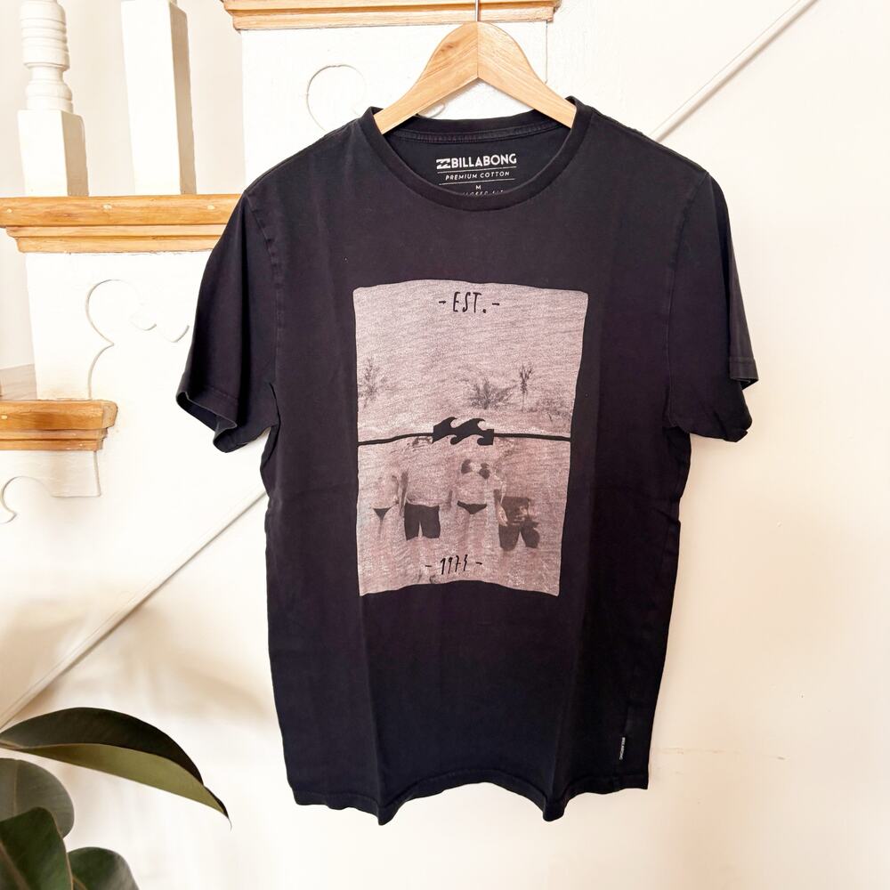 Billabong Graphic T-Shirt Black Premium Cotton Beach Scene Size M Medium